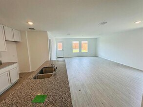 5828 Crystal Water Wy in Princeton, TX - Building Photo - Building Photo