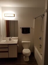 424 Miles Ave, Unit Miles upstairs in Billings, MT - Building Photo - Building Photo