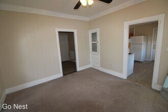 1058 Forest Ave in Portland, ME - Building Photo - Building Photo
