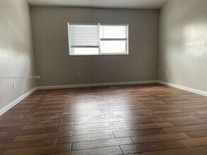 3650 N 56th Ave in Hollywood, FL - Building Photo - Building Photo