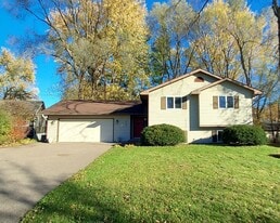 222 10th St in Hudson, WI - Building Photo