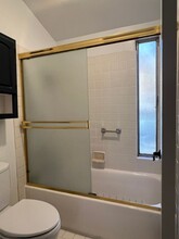 2067 Ascot Dr in Moraga, CA - Foto de edificio - Building Photo