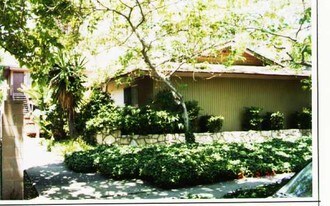 269-275 W 12th St in Claremont, CA - Building Photo