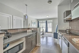 1300 DeKalb Ave NE in Atlanta, GA - Building Photo - Building Photo