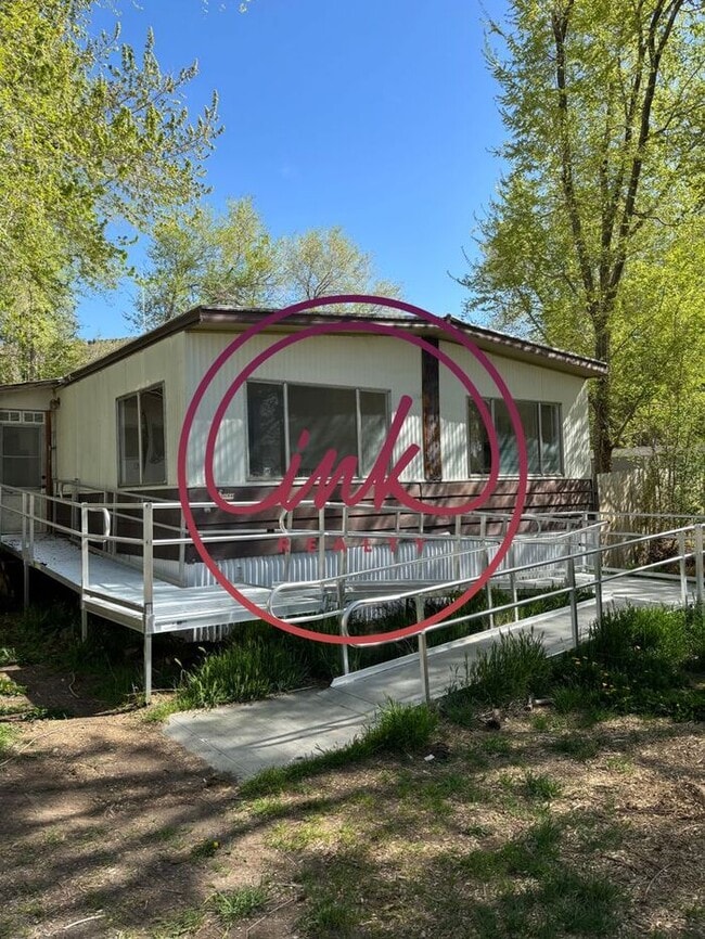 property at 1471 Old Hwy 395