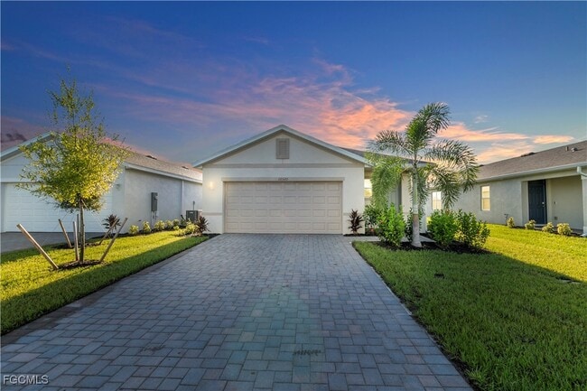 16520 Fire Coral Ln in North Fort Myers, FL - Building Photo - Building Photo