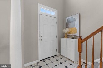 18001 Barleycorn Way in Germantown, MD - Building Photo - Building Photo