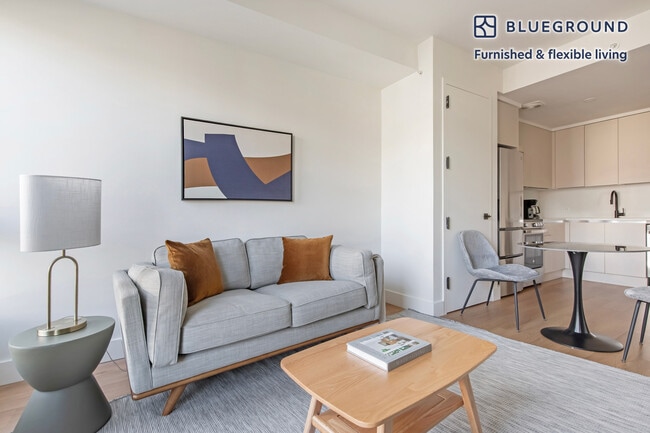 130 Hope St in Brooklyn, NY - Foto de edificio - Building Photo