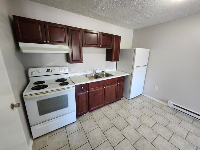 property at 2 Arena Ln