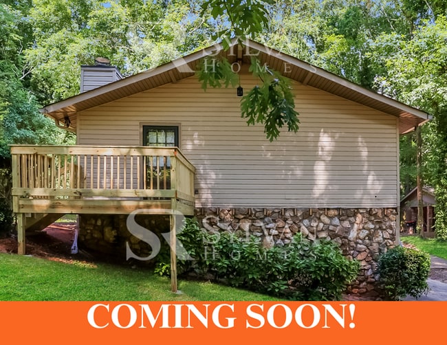 property at 3831 Chattahoochee Dr