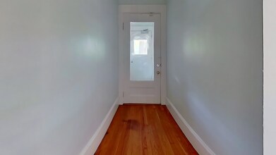 1789 Commonwealth Ave, Unit 3 in Boston, MA - Building Photo - Building Photo