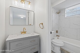 3329 Mayflower St in Jacksonville, FL - Building Photo - Building Photo