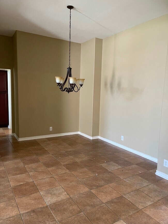 2201 Margaret Ln in Kingsville, TX - Building Photo - Building Photo