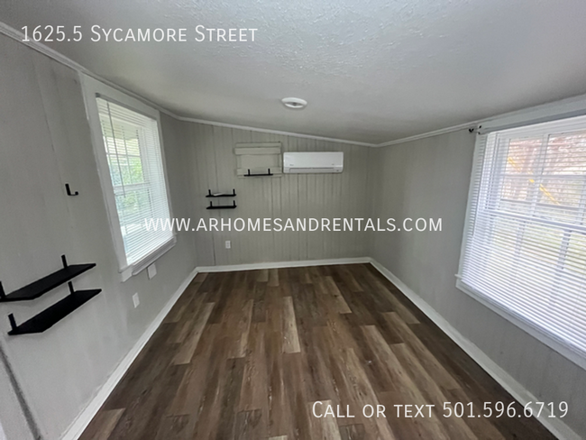 1625.5 Sycamore St in North Little Rock, AR - Building Photo - Building Photo