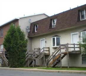 Deland Way Apartments in Plattsburgh, NY - Building Photo