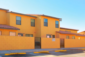 Valle Del Sur in Tucson, AZ - Building Photo - Building Photo