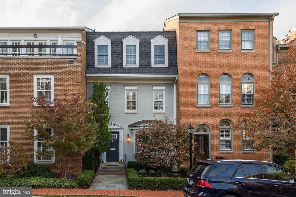 4374 Westover Pl NW in Washington, DC - Building Photo