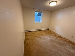 3630 O'Malley Rd in Anchorage, AK - Building Photo - Building Photo