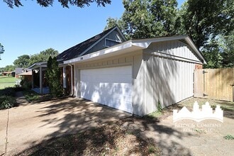 2010 Tammwood Dr in Memphis, TN - Building Photo - Building Photo