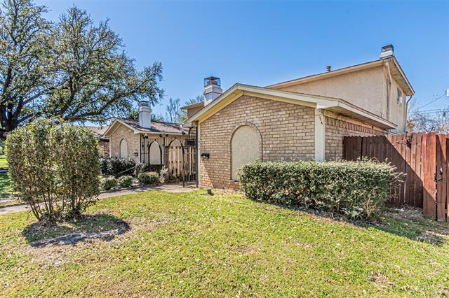 1219 Willow Wood Ct in Irving, TX - Building Photo