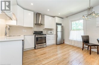 42 Waterloo Ave in Guelph, ON - Building Photo - Building Photo