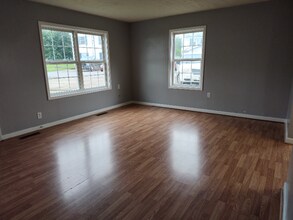 14 N Ritchie Ave in Ravenswood, WV - Foto de edificio - Building Photo