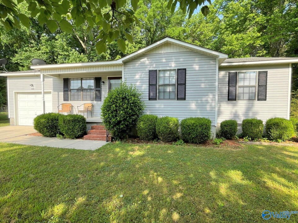 160 Guy Wilson Rd in Hazel Green, AL - Building Photo