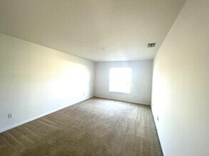 1061 SW Coleman Ave in Port St. Lucie, FL - Building Photo - Building Photo