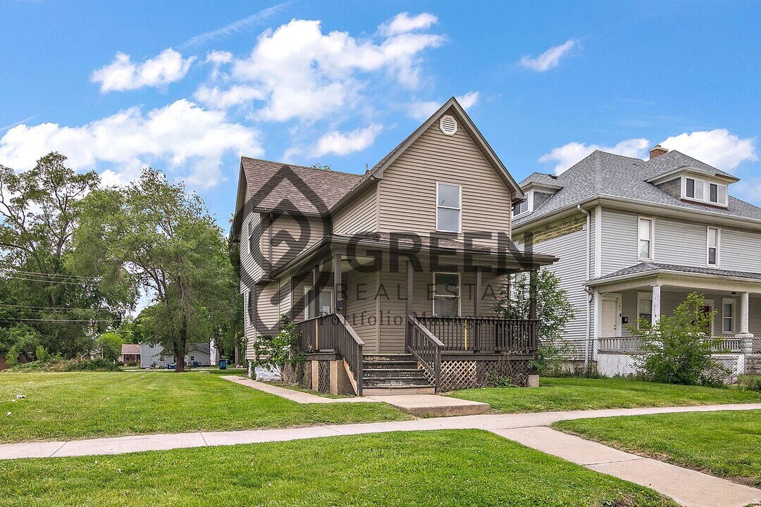 175 N Washington Ave in Kankakee, IL - Building Photo