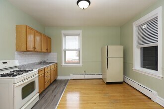 5141 W Roscoe St in Chicago, IL - Building Photo - Building Photo