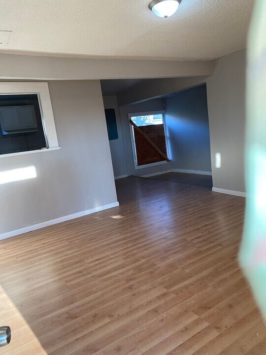 4 Marilyn Ln in Sauget, IL - Building Photo