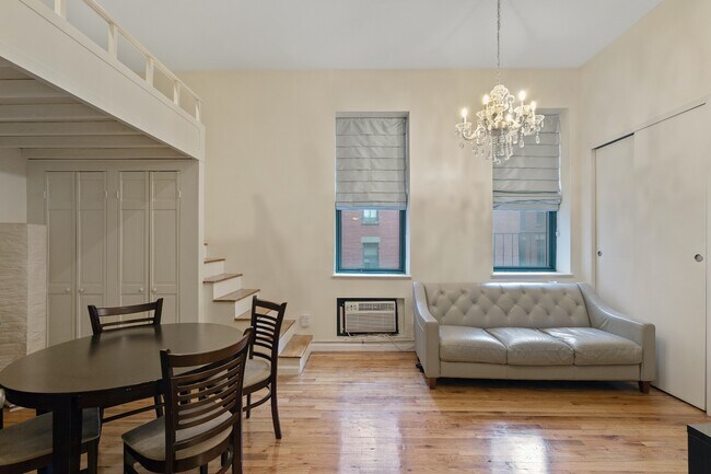 23 Waverly Pl-Unit -3-A in New York, NY - Building Photo - Building Photo