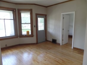 2816 N Fratney St in Milwaukee, WI - Building Photo - Building Photo