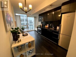 199 Slater St. in Ottawa, ON - Building Photo - Building Photo