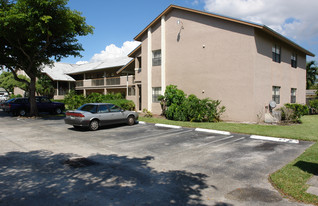 3763 Coral Springs Dr Apartamentos