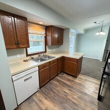 6670 Pleasantview St NE in Rockford, MI - Building Photo - Building Photo