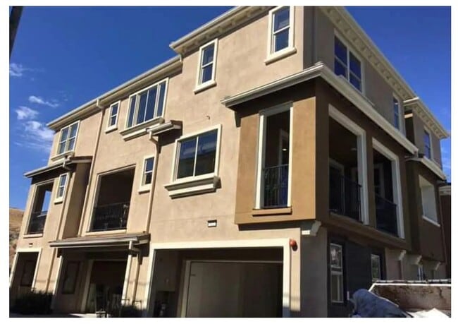 property at 322 Esfahan Ct