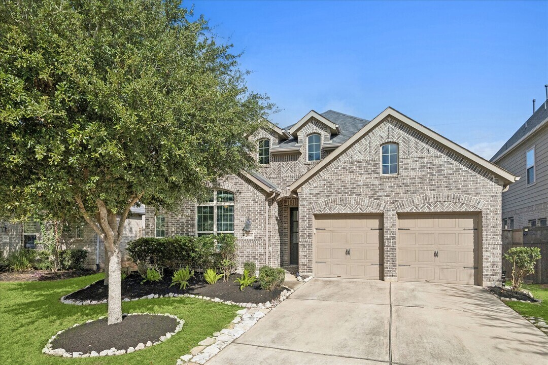 28418 Asher Falls Ln in Fulshear, TX - Building Photo