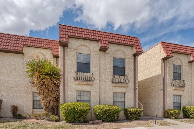 811 Country Club Dr SE in Rio Rancho, NM - Building Photo - Building Photo