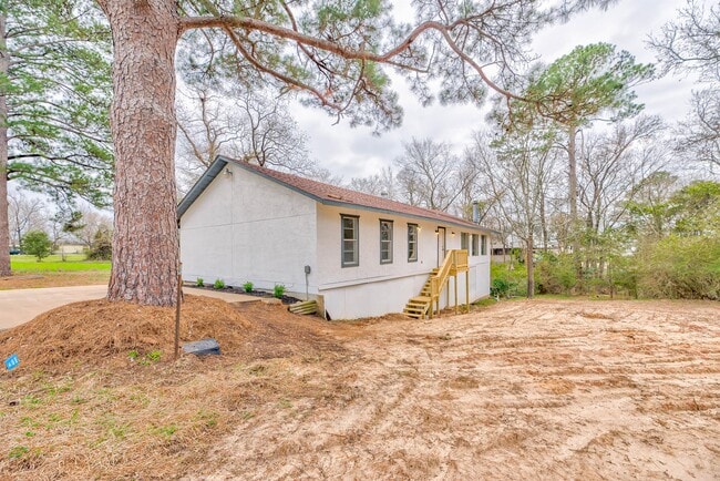 property at 145 W Houston Ave