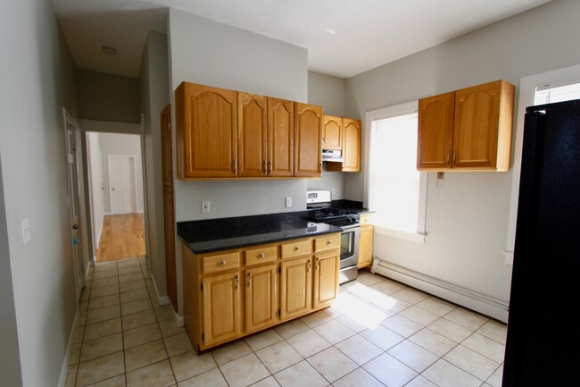154 Bennington St, Unit 2