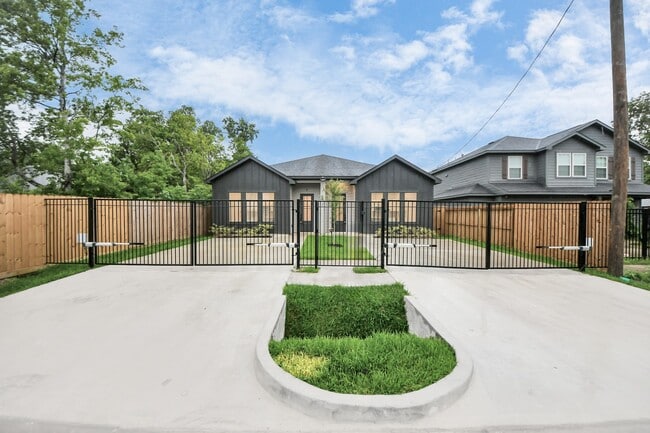 property at 6930 Liverpool St
