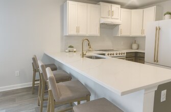 101 Cleat Dr in Surf City, NC - Foto de edificio - Building Photo