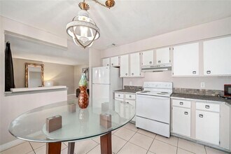 5454 Decatur St in Orlando, FL - Building Photo - Building Photo