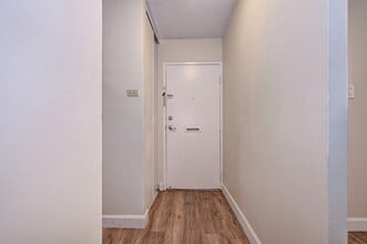 16-16 Willow Rd in Guelph, ON - Building Photo - Building Photo