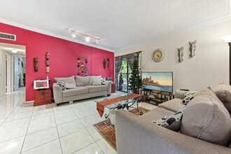 15500 Lakes of Delray Blvd in Delray Beach, FL - Building Photo - Building Photo