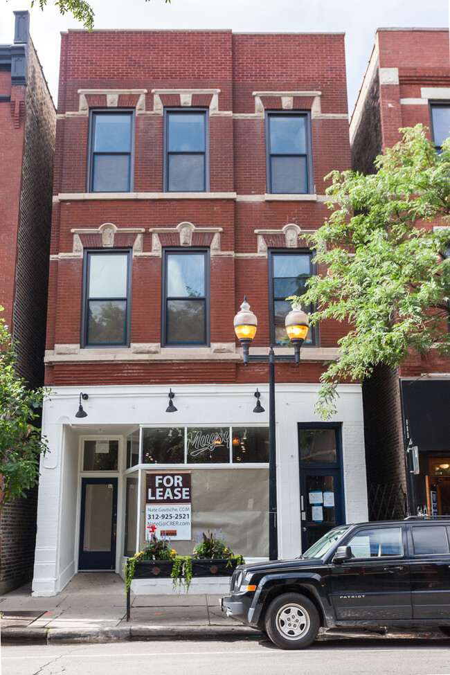 951 W Armitage Ave in Chicago, IL - Building Photo - Building Photo