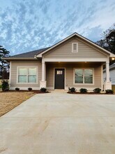 2004 Weaver Way in Leeds, AL - Building Photo - Building Photo