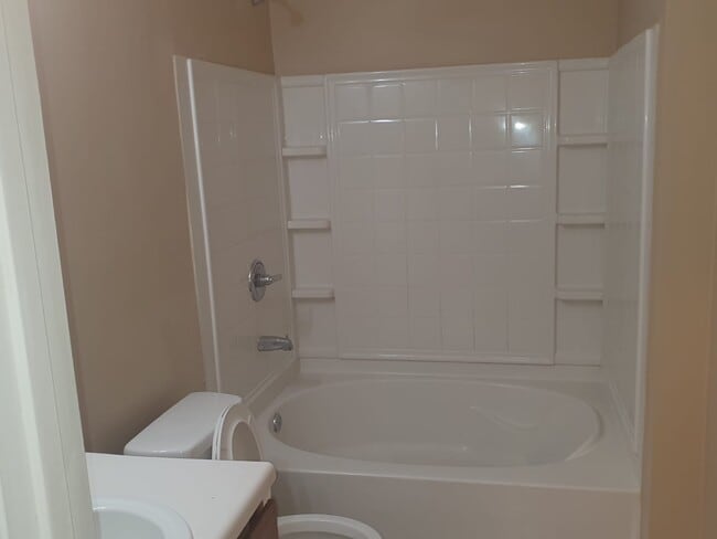 5104 Fairington Ridge Cir in Stonecrest, GA - Building Photo - Building Photo