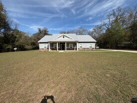 67 Lumberjack Trail in Crawfordville, FL - Building Photo